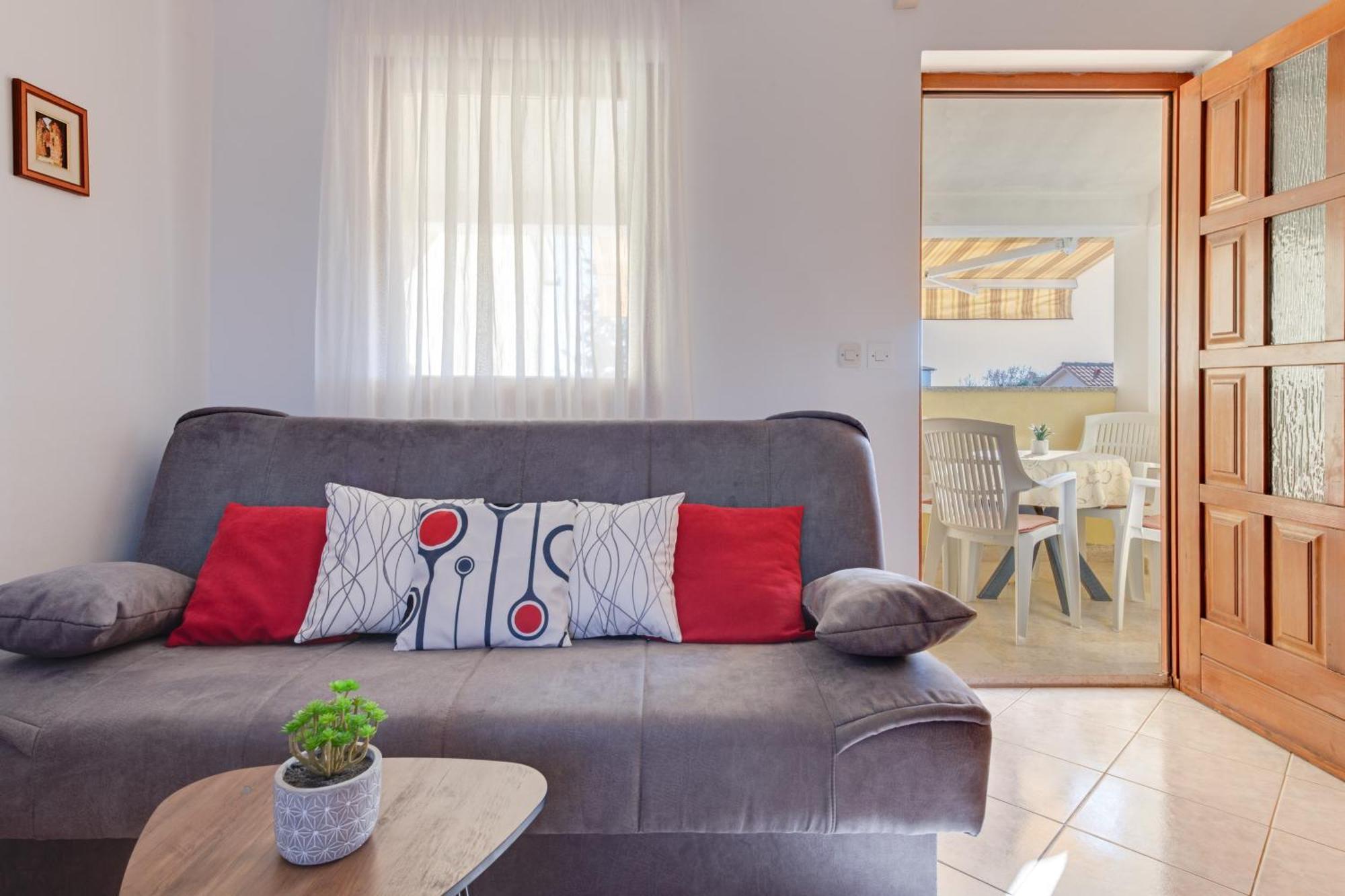 Villa Livia With Three Nice Apartments, Swimming Pool, Childrens Playground, Barbecue And Free Parking Ližnjan 외부 사진
